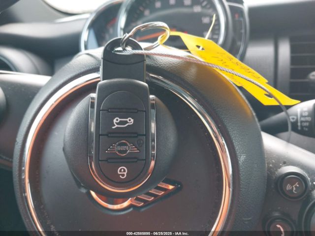 2020 MINI HARDTOP WMWXU7C03L2L46525 Photo 10