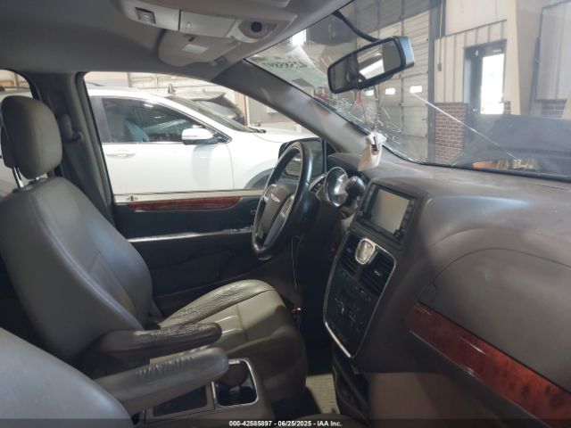 2016 CHRYSLER TOWN & COUNTRY 2C4RC1BG2GR205981 Photo 4