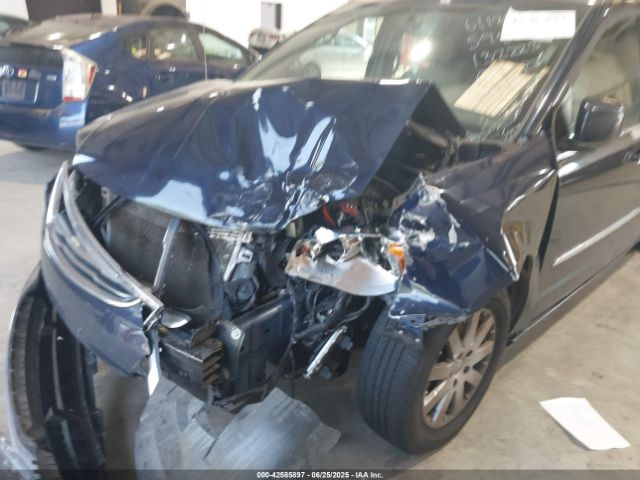 2016 CHRYSLER TOWN & COUNTRY 2C4RC1BG2GR205981 Photo 5