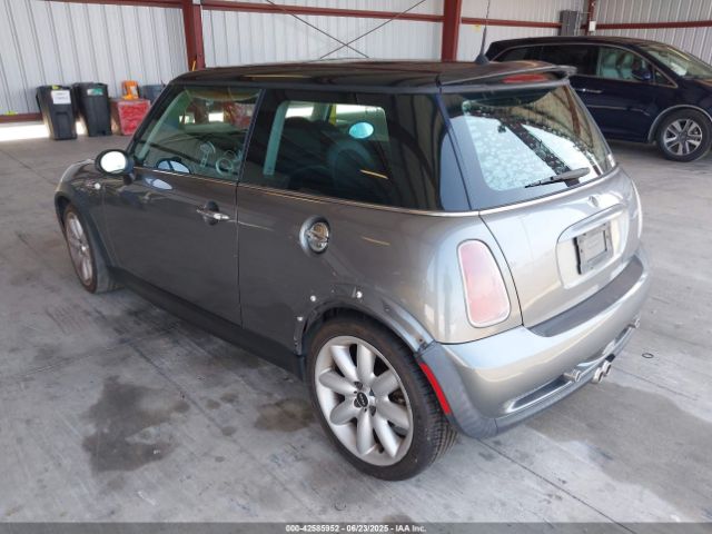 2004 MINI COOPER S WMWRE33474TD80161 Photo 2