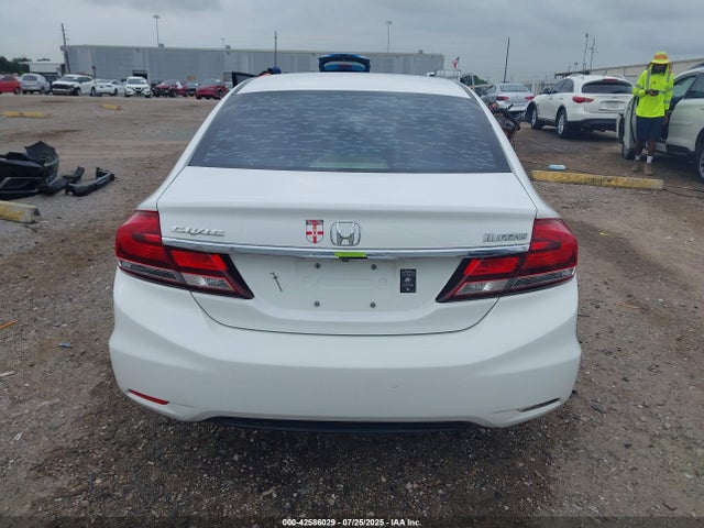 Honda r18z1 2015 19XFB2F85FE010973 Image 17