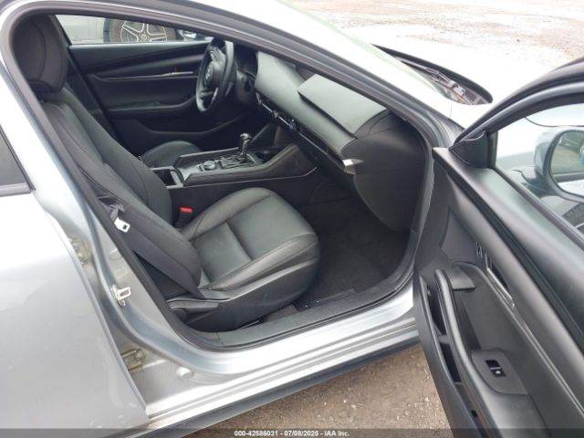 2021 MAZDA MAZDA3 3MZBPBBL8MM251968 Photo 4