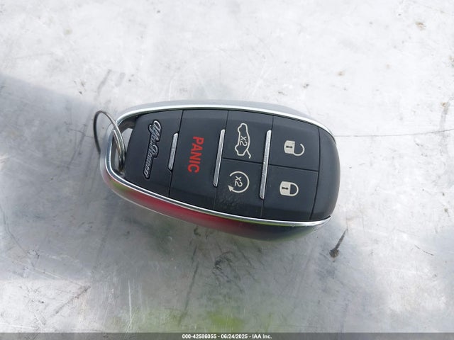 ZARFAMBN2N7656762 Alfa Romeo giulia (952)