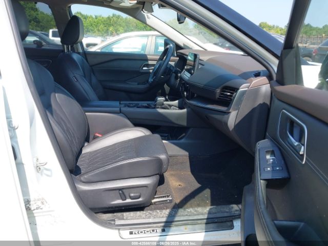 2021 NISSAN ROGUE JN8AT3DD4MW303073 Photo 4