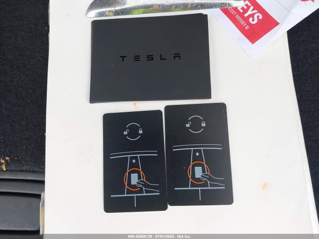 2023 TESLA MODEL Y 7SAYGDEE8PA122692 Photo 10