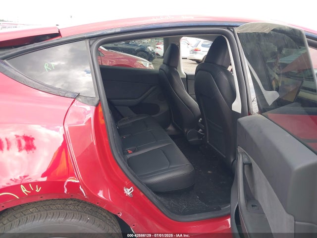 2023 TESLA MODEL Y 7SAYGDEE8PA122692 Photo 7