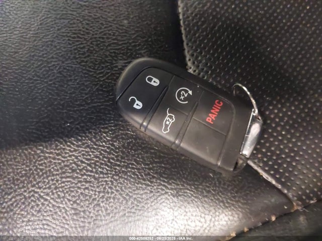 3C4NJDDB1JT284152 Jeep Compass