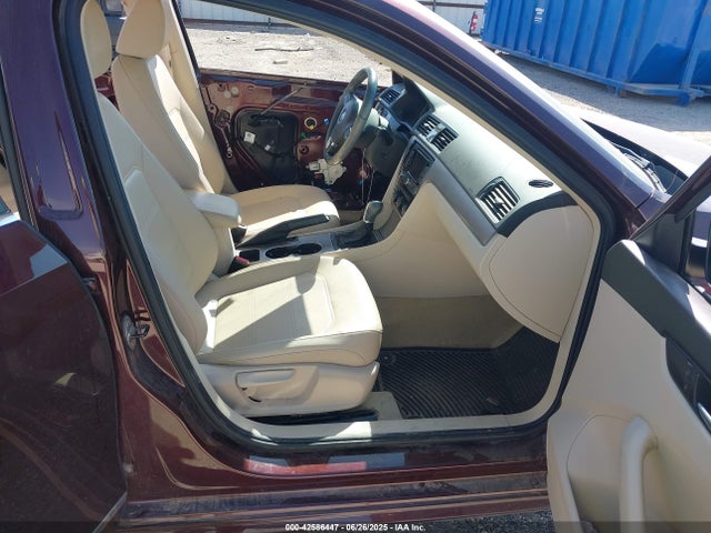 Volkswagen Passat 2014 1VWBN7A38EC034573 Image 5