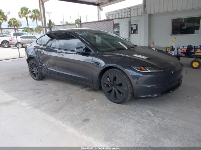2024 TESLA MODEL 3 5YJ3E1EA7RF739130 Photo 0