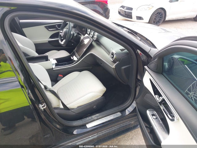 Mercedes-Benz m254 2023 W1KAF4GB7PR097128 Image 5