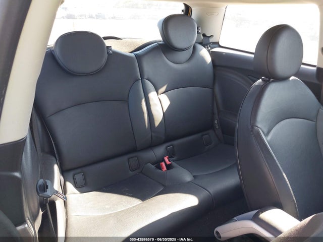 2007 MINI COOPER S WMWMF73517TV31617 Photo 7