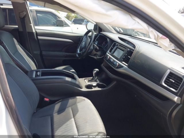 2015 TOYOTA HIGHLANDER 5TDZKRFH3FS096490 Photo 4