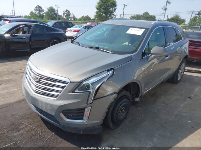 2017 CADILLAC XT5 1GYKNBRS2HZ284887 Photo 1