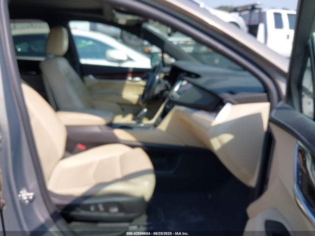 2017 CADILLAC XT5 1GYKNBRS2HZ284887 Photo 4