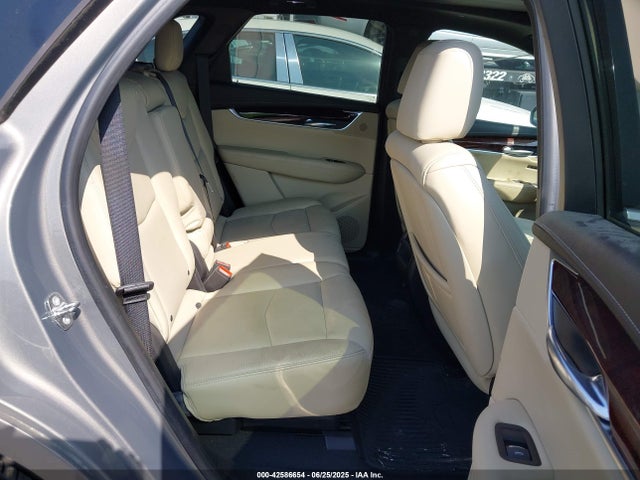 2017 CADILLAC XT5 1GYKNBRS2HZ284887 Photo 7