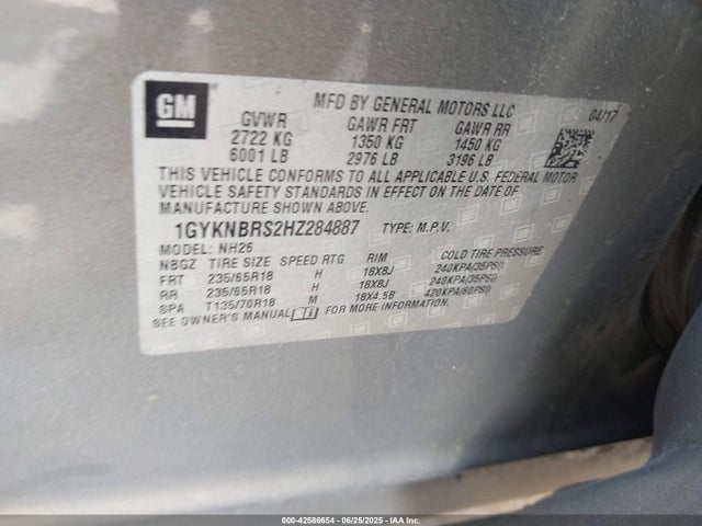 2017 CADILLAC XT5 1GYKNBRS2HZ284887 Photo 8