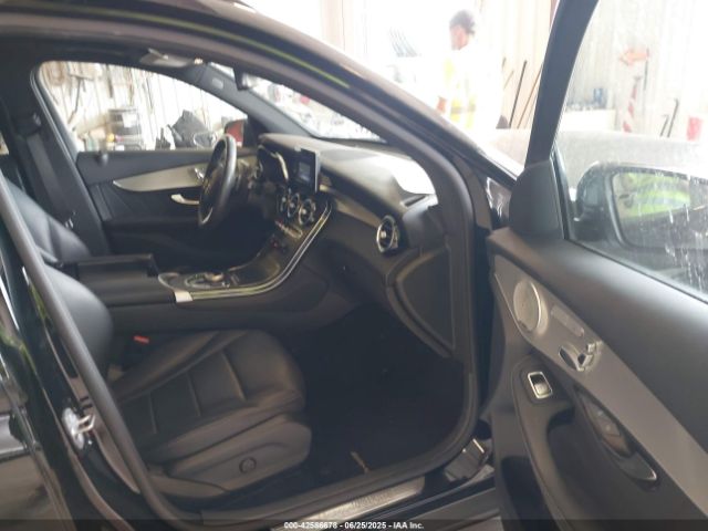 2019 MERCEDES-BENZ GLC 300 WDC0G4KB0KV185362 Photo 4