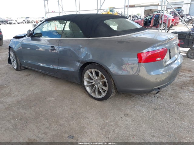 2013 AUDI A5 WAULFAFHXDN000463 Photo 2