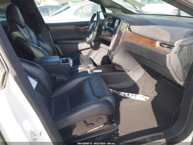 2017 TESLA MODEL X 5YJXCAE27HF043639 Photo 4
