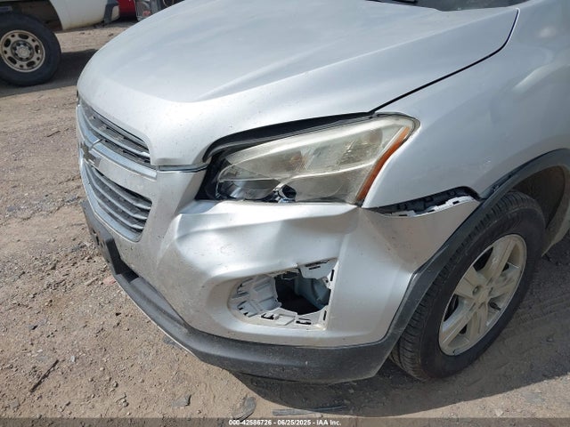 Chevrolet LUV 2015 3GNCJRSB0FL236163 Image 6
