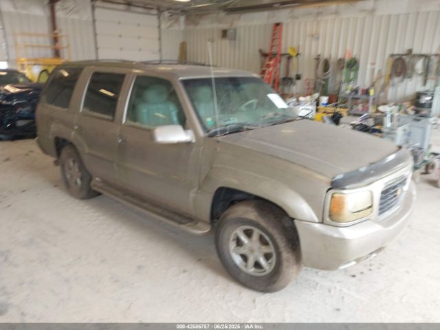 2000 CADILLAC ESCALADE 1GYEK13R9YR122289