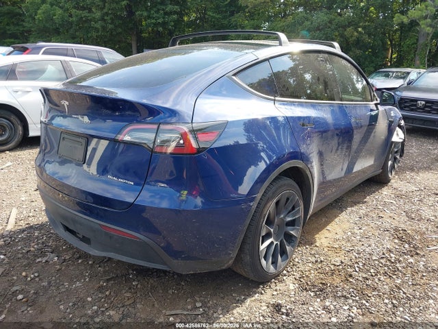 7SAYGDEE7NF371470 Tesla 2022