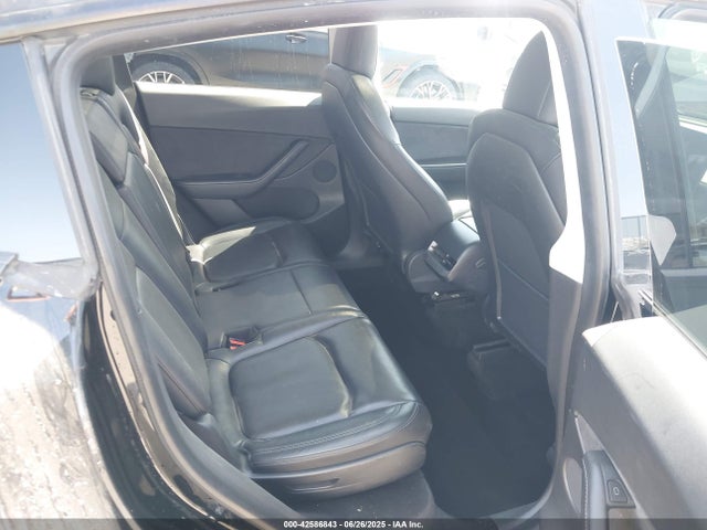 2021 TESLA MODEL Y 5YJYGAEE1MF174918 Photo 7