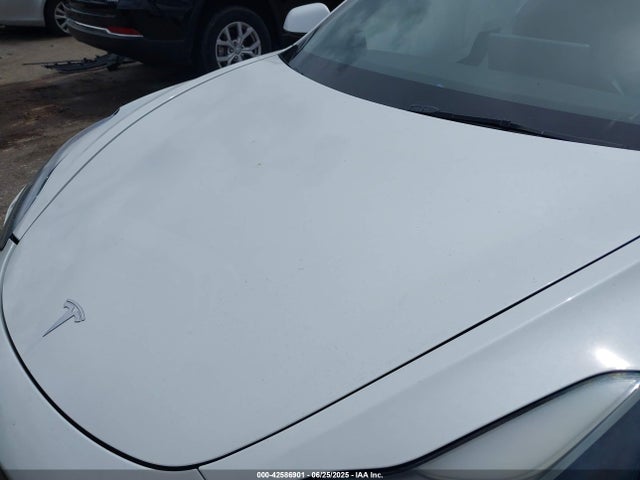 2022 TESLA MODEL 3 5YJ3E1EBXNF203484 Photo 9