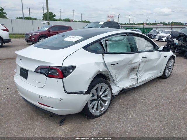 2022 TESLA MODEL 3 5YJ3E1EBXNF203484 Photo 3