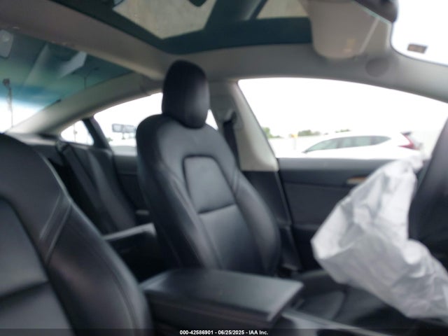2022 TESLA MODEL 3 5YJ3E1EBXNF203484 Photo 4