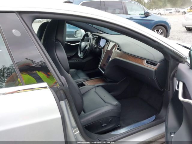 2017 TESLA MODEL S 5YJSA1E11HF217633 Photo 4