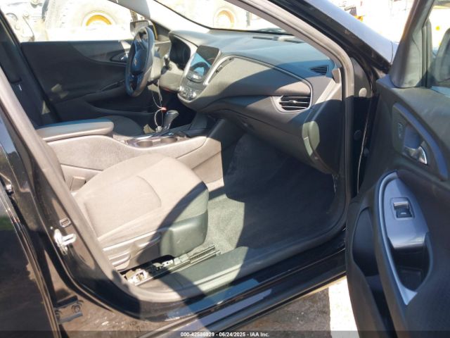 2020 CHEVROLET MALIBU 1G1ZC5ST8LF013642 Photo 4