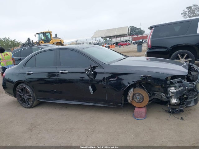 W1KZF6BB3NB089720 Mercedes-Benz m256