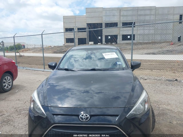 3MYDLBYV0KY528104 Toyota p5v