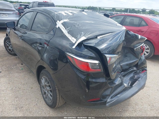 3MYDLBYV0KY528104 Toyota p5v