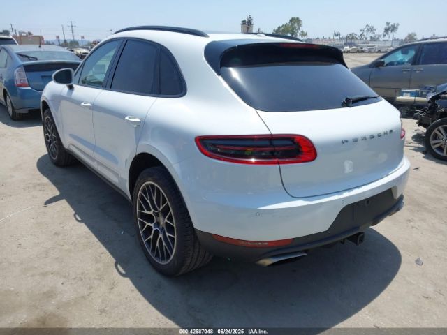 2018 PORSCHE MACAN WP1AA2A59JLB25522 Photo 2