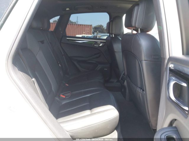 2018 PORSCHE MACAN WP1AA2A59JLB25522 Photo 7