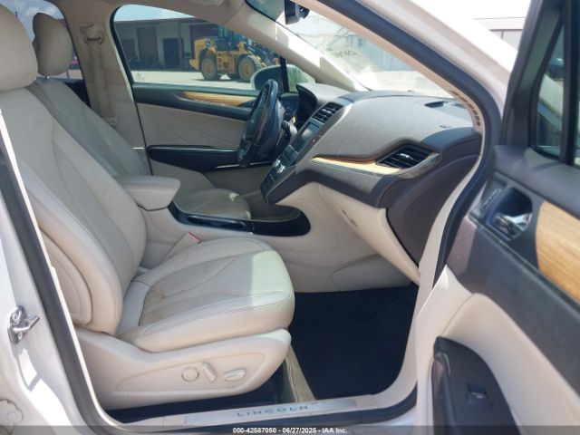5LMCJ1A91FUJ18307 Lincoln 2015