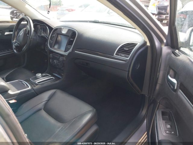 2016 CHRYSLER 300 2C3CCAAG5GH243691 Photo 4