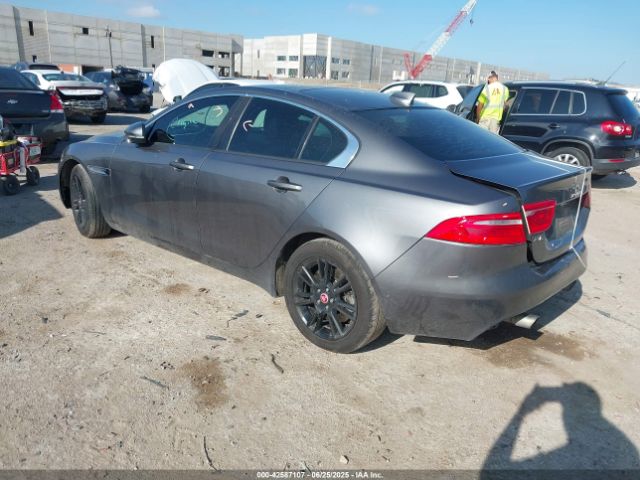 2017 JAGUAR XE SAJAD4BG0HA971534 Photo 2