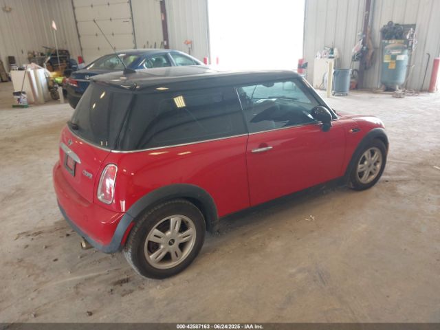 2006 MINI COOPER WMWRC33546TK17272 Photo 3