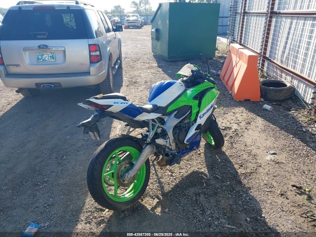 ML5ZXCS1XRDA28787 Kawasaki 2024