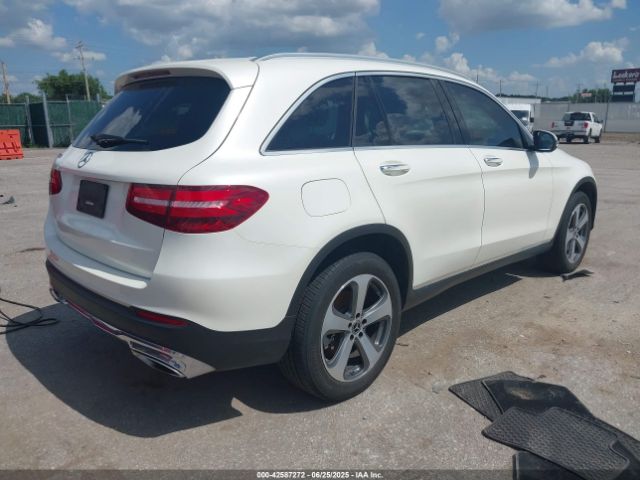 2017 MERCEDES-BENZ GLC 300 WDC0G4JBXHF263828 Photo 3