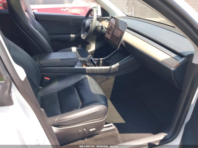 5YJYGDEE3LF054439 Tesla Model Y