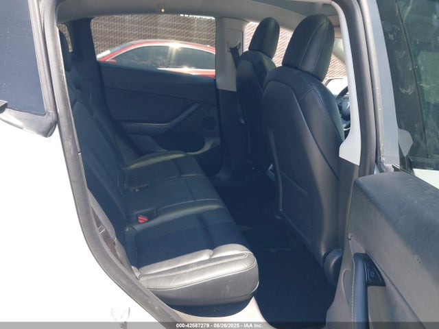 5YJYGDEE3LF054439 Tesla Model Y