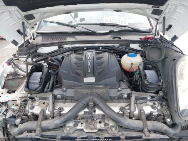 2016 PORSCHE MACAN WP1AB2A52GLB45696 Photo 9