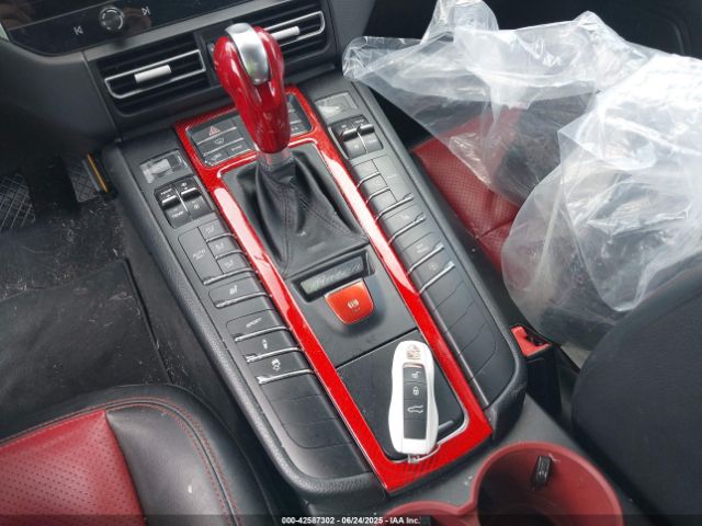 2016 PORSCHE MACAN WP1AB2A52GLB45696 Photo 10