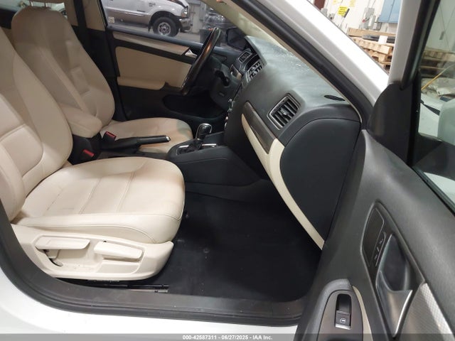 Volkswagen 1.4 tsi 2017 3VWDB7AJ1HM215730 Image 5