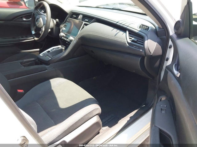 19XZE4F51NE003684 Honda leb6
