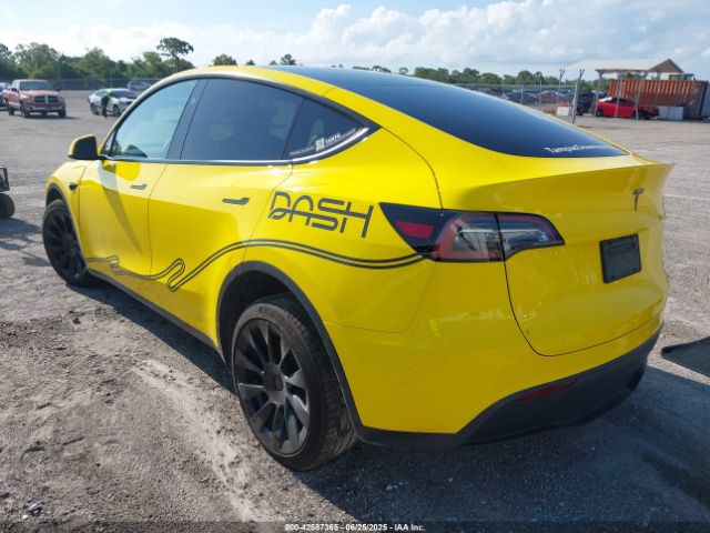 2023 TESLA MODEL Y 7SAYGDEE9PA157032 Photo 2
